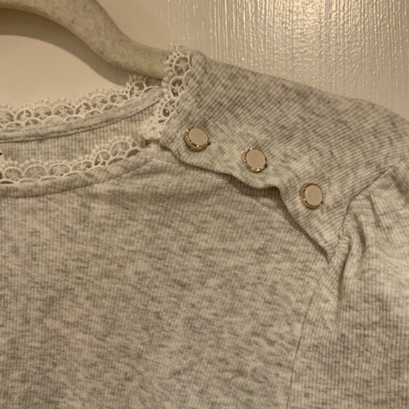 Top - Picture 2 of 2